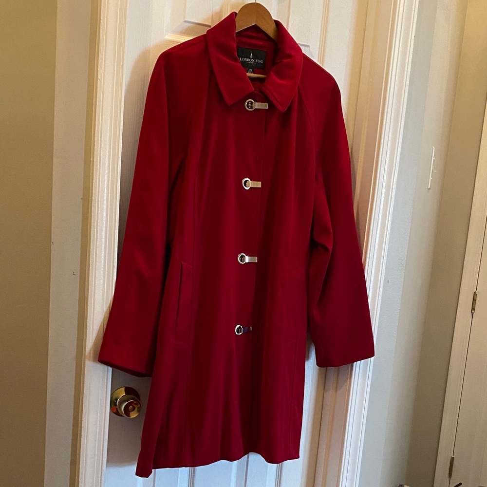 Classy, London Fog Cherry Red color coat. Women’s plus size 2X. Very pretty!